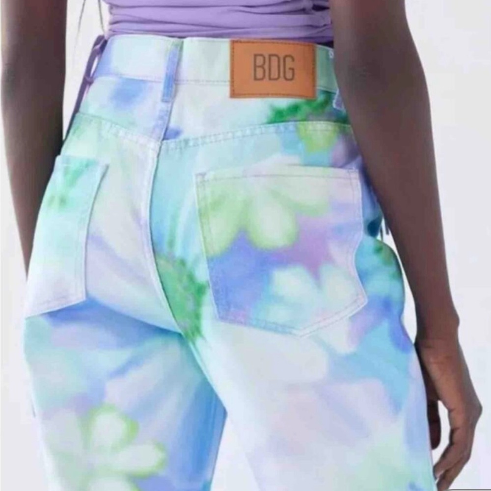 BDG by Urban Outfitters Cowboy Jeans Watercolor Floral Tie-Dye High Rise 31 - Picture 5 of 16